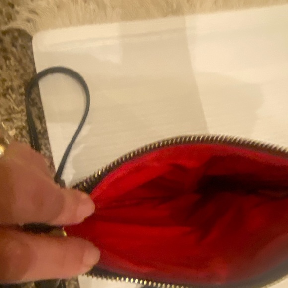 Dooney Bourke cross body - Picture 6 of 10